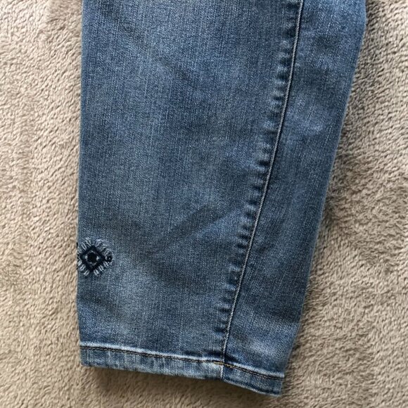 Christopher & Banks Womens Jeans Size 14 Skinny Leg Blue Denim Embroidered Y2K - Picture 9 of 16